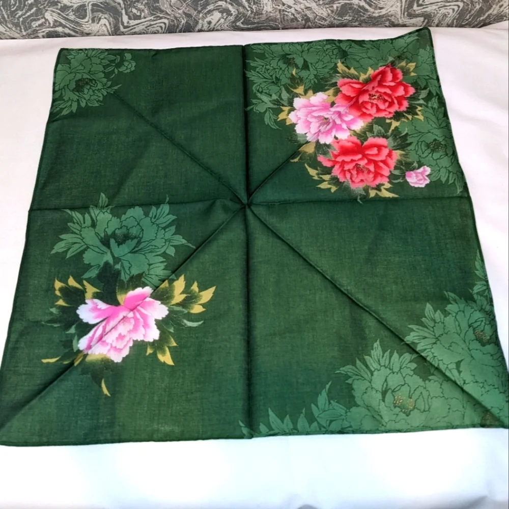 NWT Vintage Japanese Flower Handkerchief